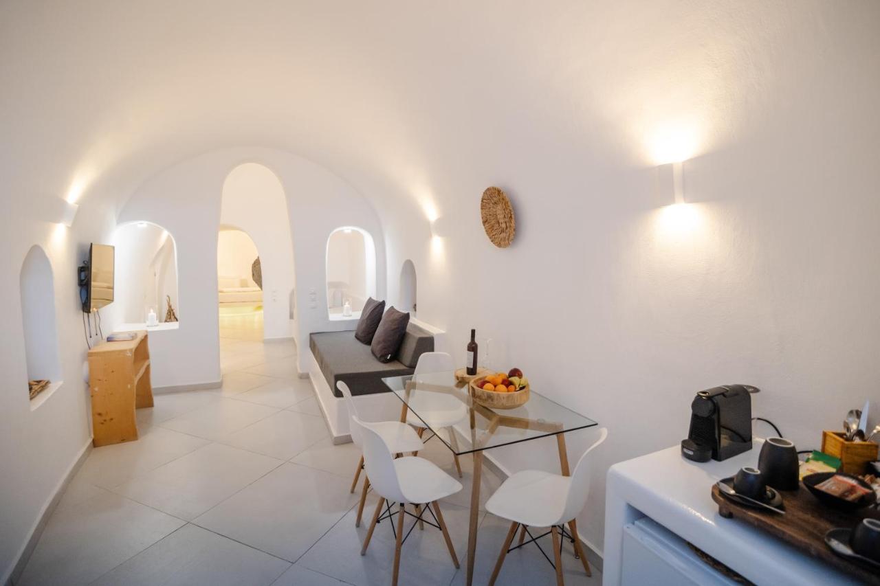 Luxus Vip Suites Oia  Exterior foto