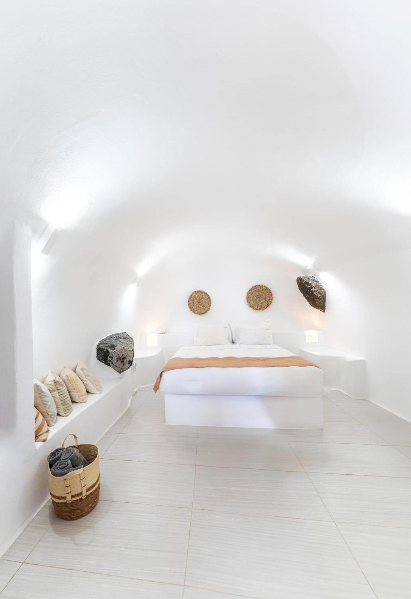 Luxus Vip Suites Oia  Exterior foto
